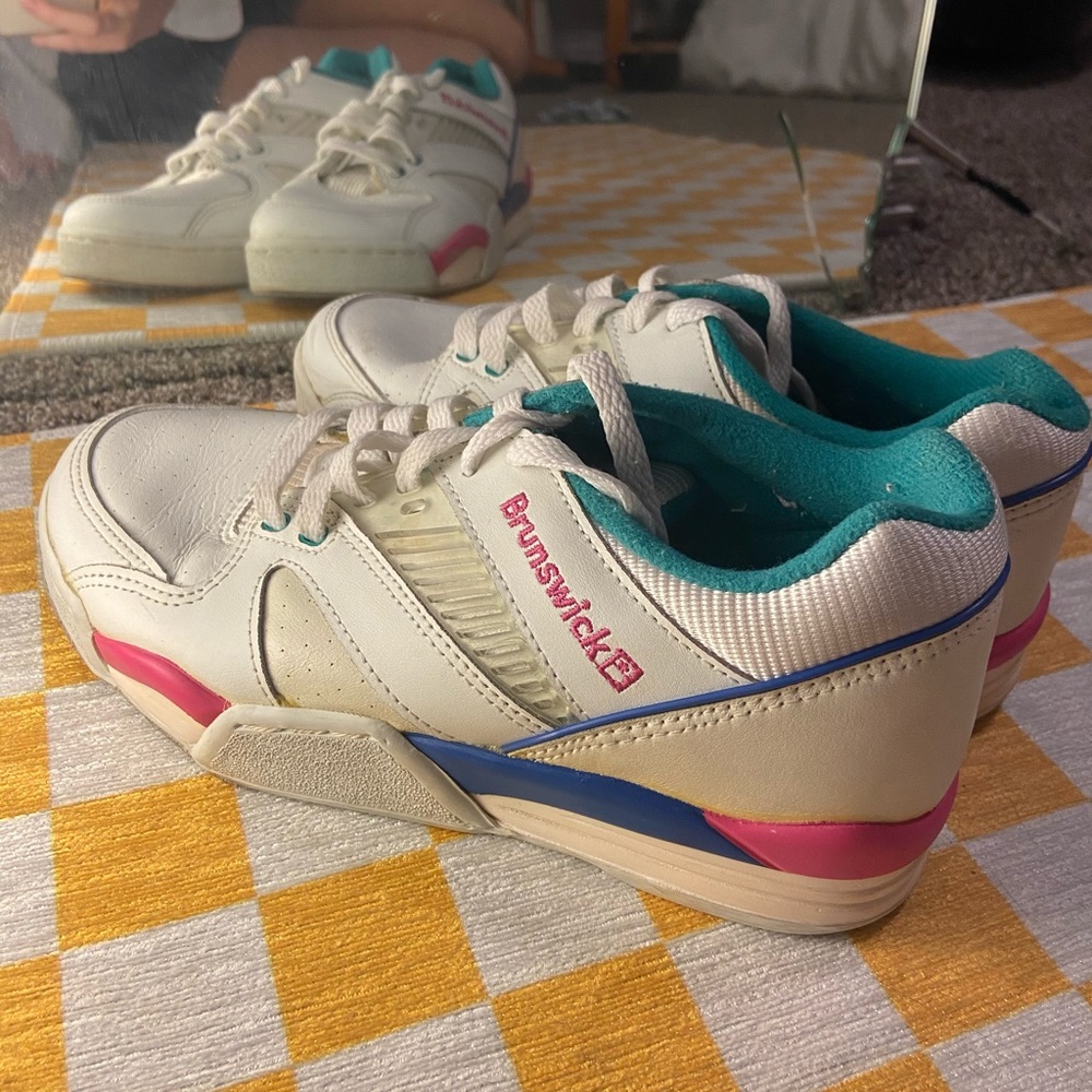 Retro 1960s Brunswick Sneaker size 7.5